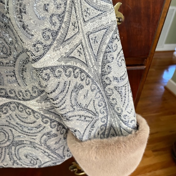 Chico's Muticolored Lined Jacket with Removable Cuffs Size 2 NWOT - Picture 5 of 6